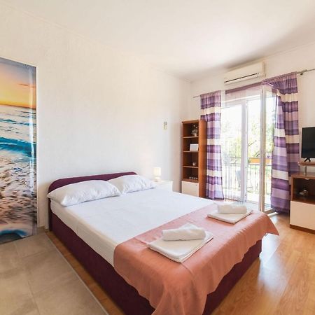 Apartment Livaja Kaštel Novi Kültér fotó