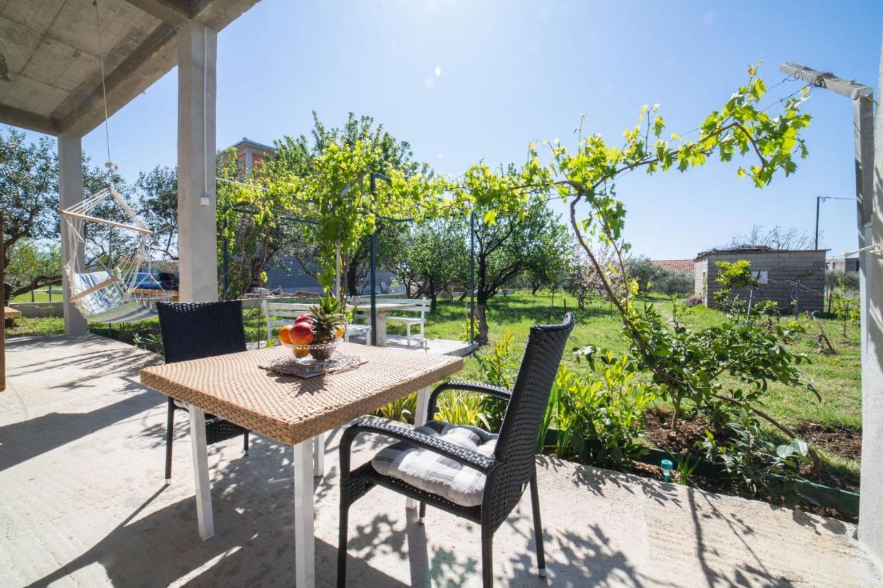 Apartment Livaja Kaštel Novi Kültér fotó